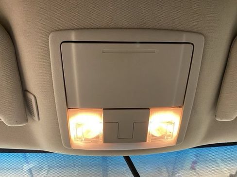 Used 2012 Ford Edge SEL AWD/4WD image 3