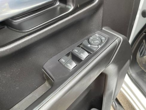 Used 2021 Chevrolet Silverado 1500 Custom AWD/4WD image 11
