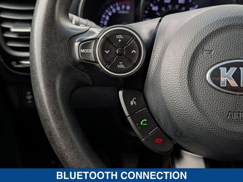 Used 2016 Kia Soul FWD image 24