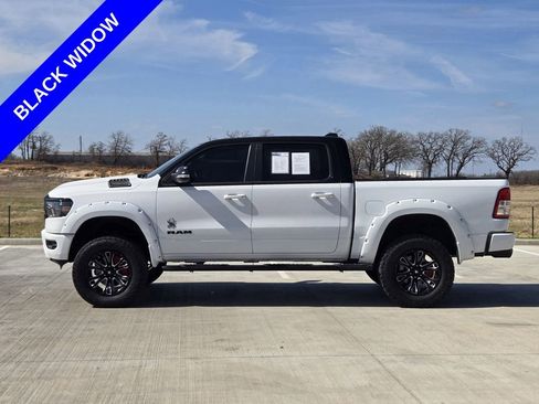 Used 2022 RAM 1500 Big Horn AWD/4WD image 3