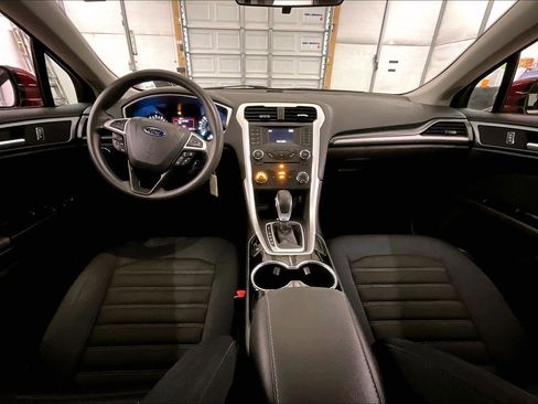 Used 2015 Ford Fusion SE image 15