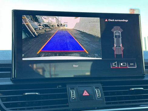 Used 2023 Audi Q5 2.0T Premium w/ Convenience Package image 22