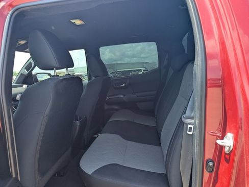 Used 2021 Toyota Tacoma TRD Off-Road w/ Technology Package image 13