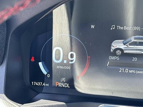 Used 2025 Ford Explorer ST-Line AWD/4WD image 11