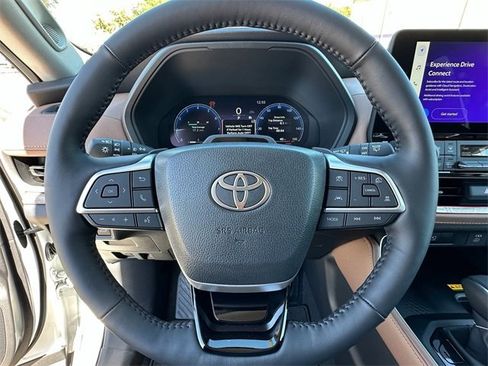 New 2026 Toyota Grand Highlander AWD Hybrid image 14