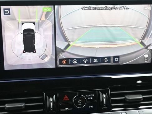Used 2026 Nissan Pathfinder SL FWD image 14