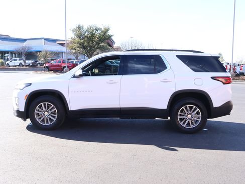 Used 2023 Chevrolet Traverse LT image 33
