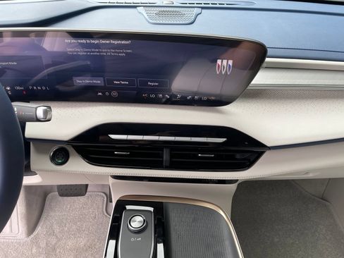 New 2026 Buick Enclave Avenir w/ Super Cruise Package FWD image 25