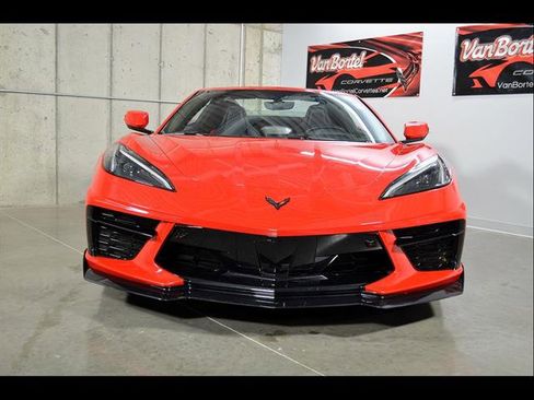 Used 2022 Chevrolet Corvette Stingray Preferred Conv w/ Battery Protection Package RWD image 3