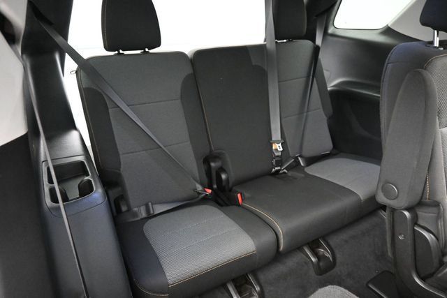 Used 2021 Chevrolet Traverse LT w/ LPO, Blackout Package FWD image 30