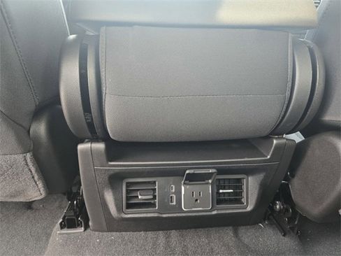 New 2026 GMC Sierra 1500 SLE image 15