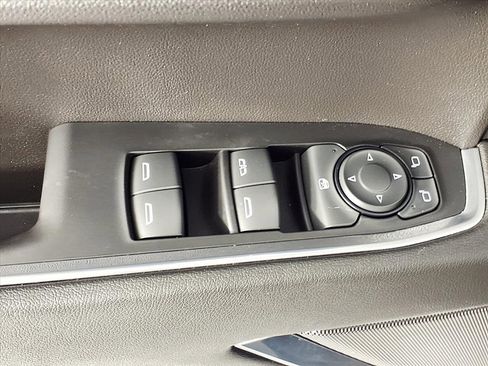 Used 2024 Chevrolet Silverado 1500 RST w/ Z71 Off-Road Package image 16