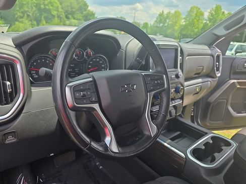 Used 2021 Chevrolet Silverado 1500 RST w/ Z71 Off-Road Package AWD/4WD image 17