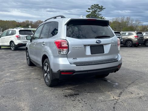 Used 2018 Subaru Forester 2.5i Limited AWD/4WD image 5