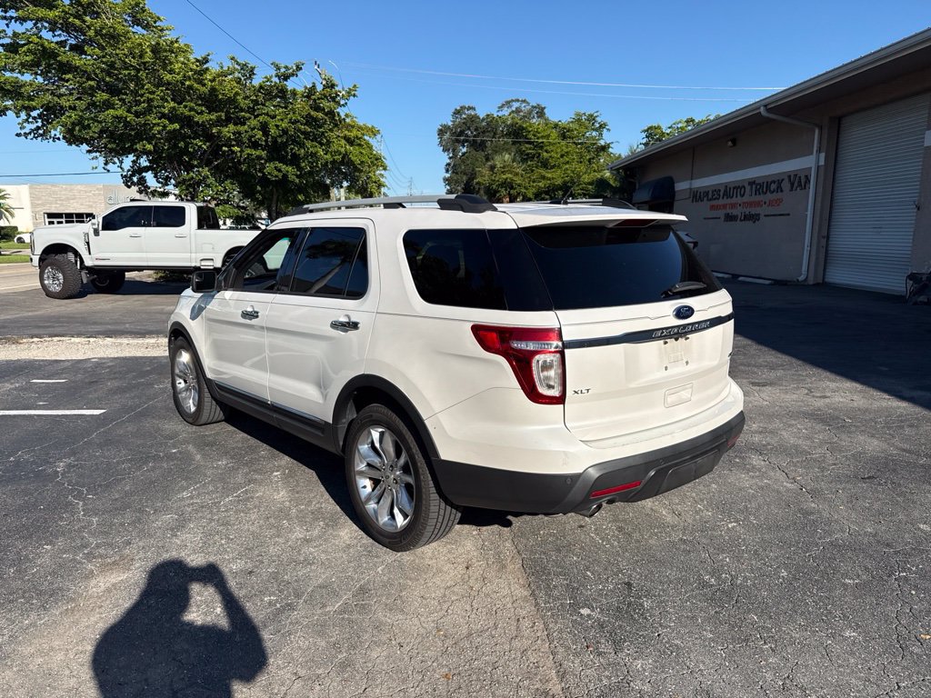Used 2013 Ford Explorer XLT AWD/4WD image 7