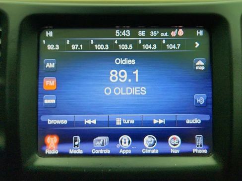 Used 2018 Jeep Cherokee Limited image 16