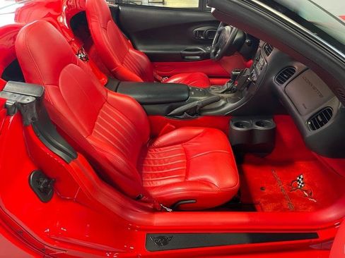 Used 2001 Chevrolet Corvette Convertible RWD image 37