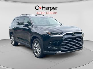 Used 2024 Toyota Grand Highlander AWD video 1