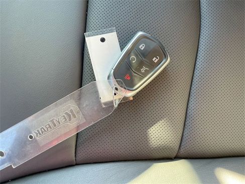 Used 2025 Cadillac XT6 Sport w/ LPO, Floor Liner Package image 36