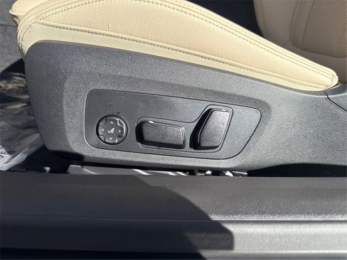 New 2026 BMW 430i 430i w/ Convenience Package image 25