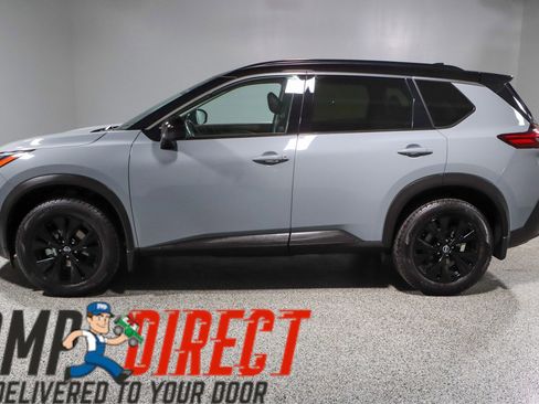 Used 2023 Nissan Rogue SV w/ SV Premium B Package FWD image 10