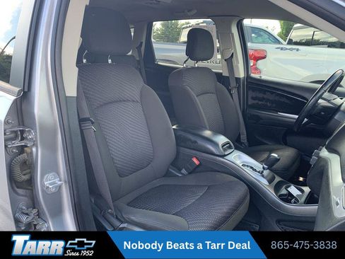 Used 2019 Dodge Journey SE FWD image 24
