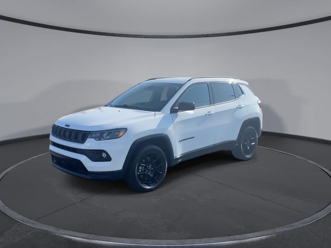 Used 2025 Jeep Compass Latitude w/ Convenience Group AWD/4WD image 4