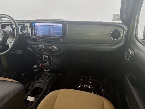 Used 2025 Jeep Wrangler Unlimited Sport S 4xe AWD/4WD image 21