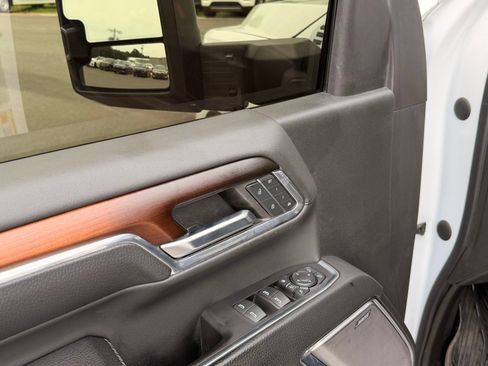 Used 2024 GMC Sierra 2500 Denali w/ Denali Reserve Package AWD/4WD image 21