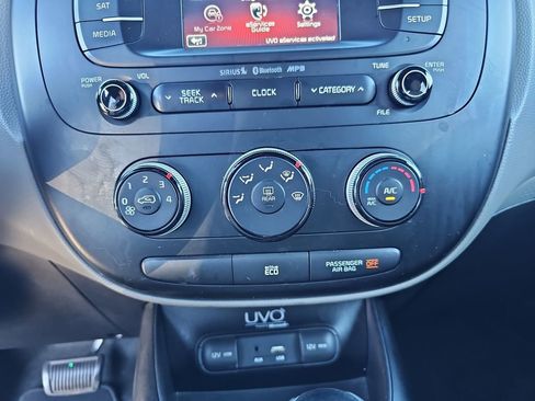 Used 2015 Kia Soul image 28