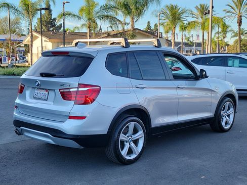 Used 2017 BMW X3 xDrive28i image 2