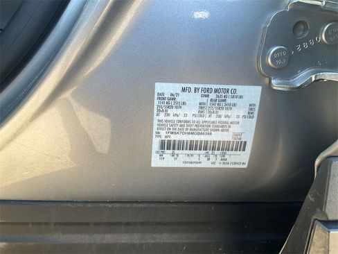 Used 2021 Ford Explorer XLT w/ Equipment Group 202A image 18