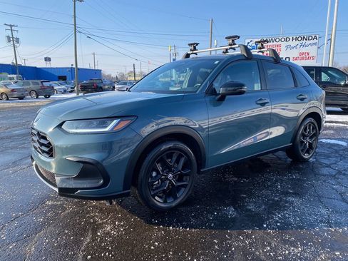 Used 2023 Honda HR-V Sport image 7