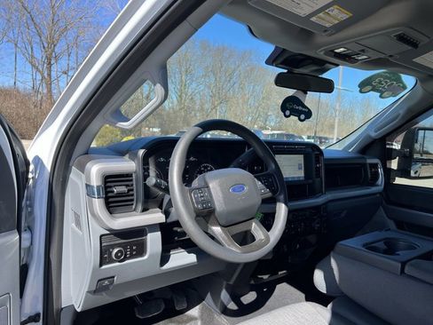 Used 2023 Ford F250 XL w/ STX Appearance Package image 10