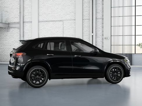New 2026 Mercedes-Benz GLA 35 AMG 4MATIC image 13