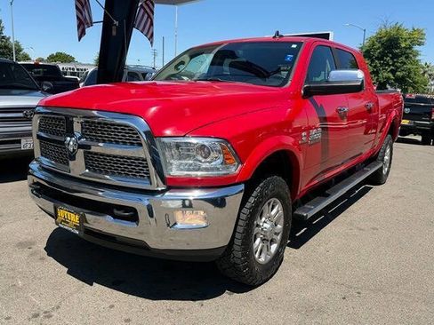 Used 2014 RAM 2500 Laramie w/ Convenience Group AWD/4WD image 9