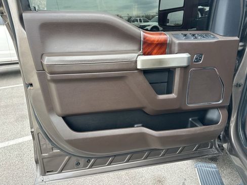 Used 2022 Ford F250 King Ranch w/ King Ranch Ultimate Package image 10