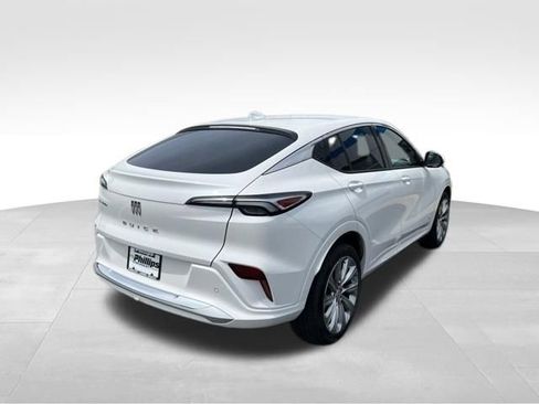 Used 2025 Buick Envista Avenir FWD image 9