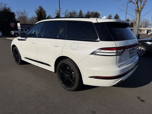 Used 2024 Lincoln Aviator Reserve w/ Equipment Group 201A image 4