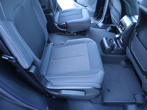 New 2026 Jeep Grand Cherokee L Laredo image 15