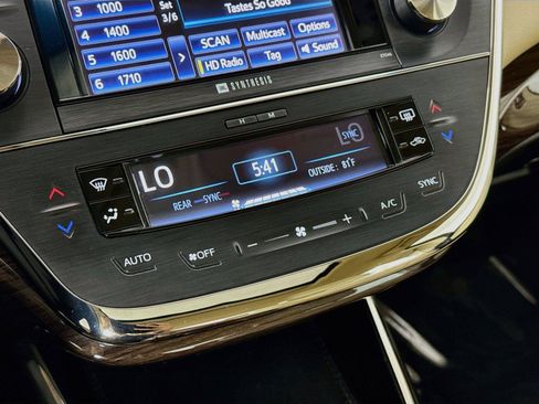 Used 2013 Toyota Avalon Limited FWD image 27