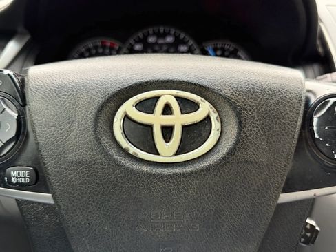 Used 2012 Toyota Camry LE FWD image 15