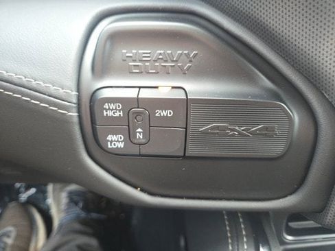 Used 2024 RAM 3500 Limited AWD/4WD image 21