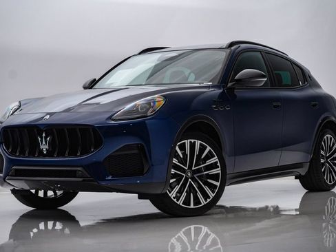 Certified 2025 Maserati Grecale Modena AWD/4WD image 1