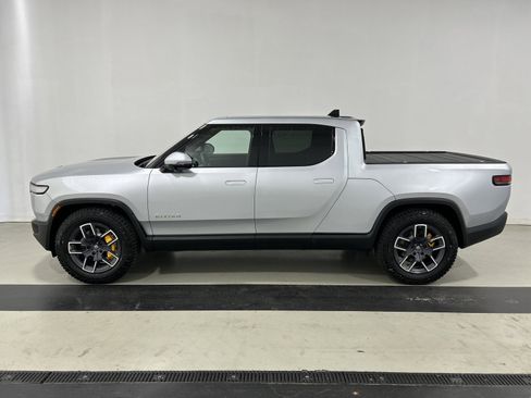 Used 2022 Rivian R1T Launch Edition image 2