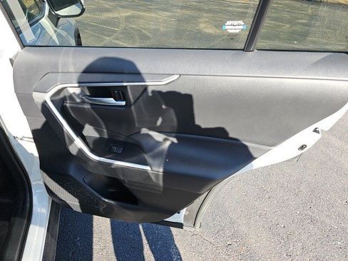 Used 2023 Toyota RAV4 XLE image 17