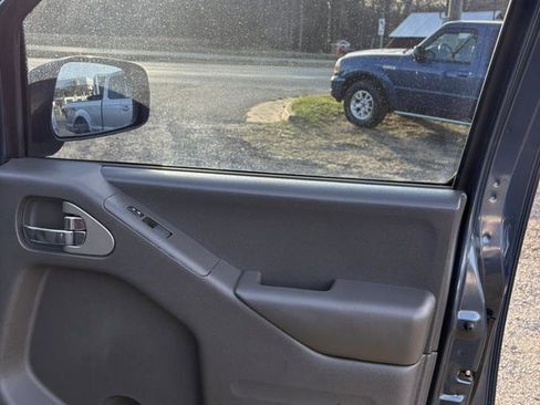 Used 2019 Nissan Frontier PRO-4X image 22