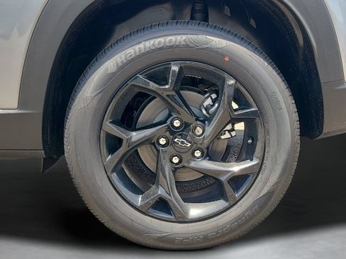 New 2026 Chevrolet Trax LT w/ Midnight Edition FWD image 34