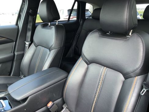 Used 2025 MAZDA CX-50 AWD 2.5 S w/ Premium Plus Pkg image 14