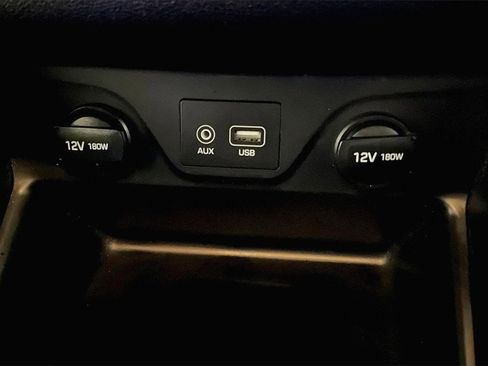 Used 2019 Hyundai Tucson SE image 16